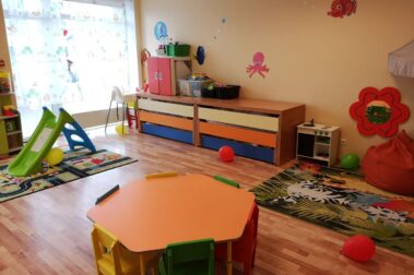 Darželis įsikūręs Laisvės pr. 77E (vidiniame kieme)